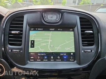 2018 Chrysler 300S – miniatura 25