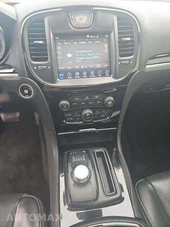 2018 Chrysler 300S – miniatura 10