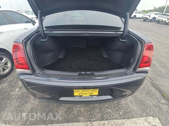 2018 Chrysler 300S – miniatura 14