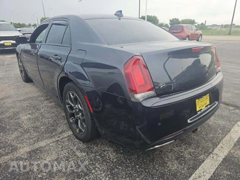 2018 Chrysler 300S – miniatura 2