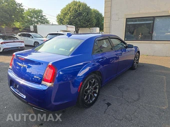 2018 Chrysler 300S – miniatura 3