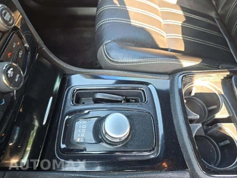 2018 Chrysler 300S – miniatura 8