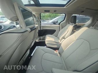 2018 Chrysler Pacifica Hybrid Limited 121.6" WB – miniatura 13