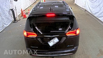 2018 Chrysler Pacifica Hybrid Limited 121.6" WB – miniatura 5