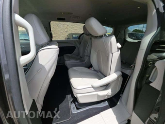 2018 Chrysler Pacifica Hybrid Limited 121.6" WB – miniatura 13