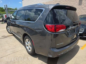 2018 Chrysler Pacifica Hybrid Limited 121.6" WB – miniatura 2