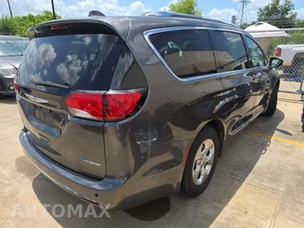 2018 Chrysler Pacifica Hybrid Limited 121.6" WB – miniatura 3