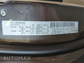 2018 Chrysler Pacifica Hybrid Limited 121.6" WB - miniatura 27