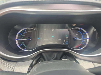 2018 Chrysler Pacifica Hybrid Limited 121.6" WB – miniatura 9