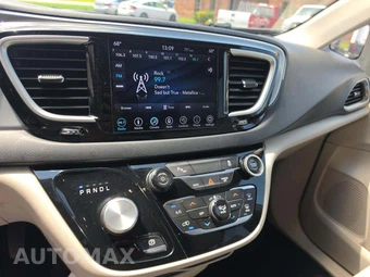 2018 Chrysler Pacifica Hybrid Touring L 121.6" WB - miniatura 10