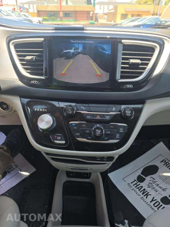 2018 Chrysler Pacifica Hybrid Touring Plus 121.6" WB - miniatura 10