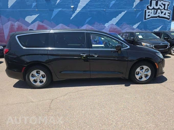2018 Chrysler Pacifica Hybrid Touring Plus 121.6" WB - miniatura 4