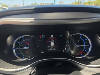 2018 Chrysler Pacifica Hybrid Touring Plus 121.6" WB - miniatura 9