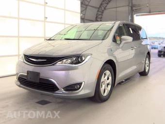 2018 Chrysler Pacifica Hybrid Touring Plus 121.6" WB