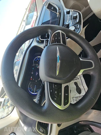 2018 Chrysler Pacifica Hybrid Touring Plus 121.6" WB – miniatura 10
