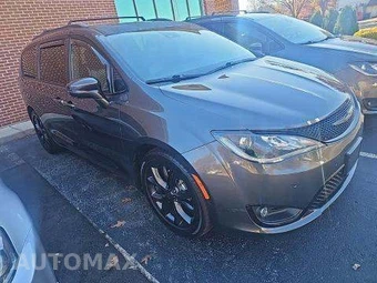 2018 Chrysler Pacifica Limited 121.6" WB – miniatura 4