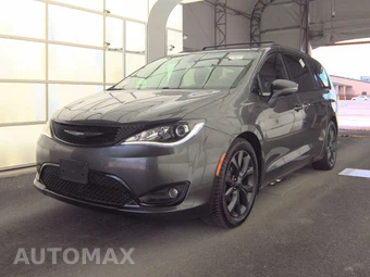 2018 Chrysler Pacifica Limited 121.6" WB