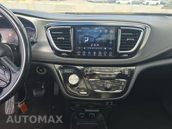 2018 Chrysler Pacifica Limited 121.6" WB – miniatura 11