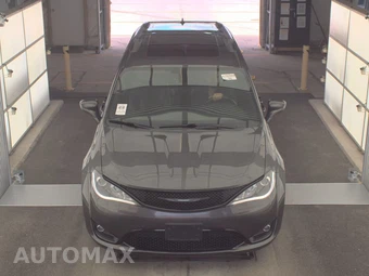 2018 Chrysler Pacifica Limited 121.6" WB – miniatura 2
