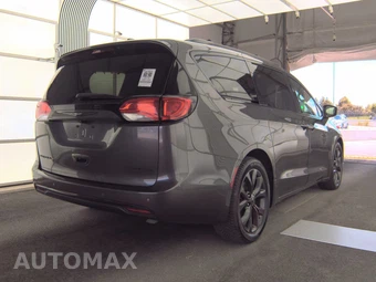 2018 Chrysler Pacifica Limited 121.6" WB – miniatura 4