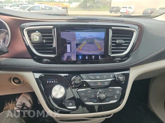 2018 Chrysler Pacifica Limited 121.6" WB – miniatura 11