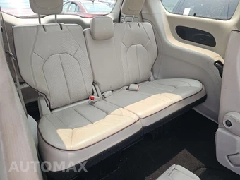 2018 Chrysler Pacifica Limited 121.6" WB – miniatura 14