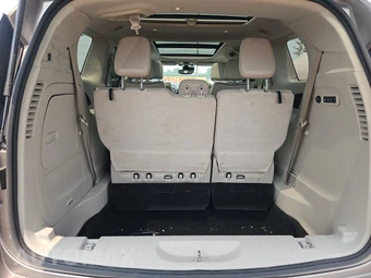 2018 Chrysler Pacifica Limited 121.6" WB – miniatura 17