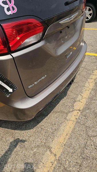 2018 Chrysler Pacifica Limited 121.6" WB – miniatura 28