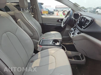2018 Chrysler Pacifica Limited 121.6" WB – miniatura 8