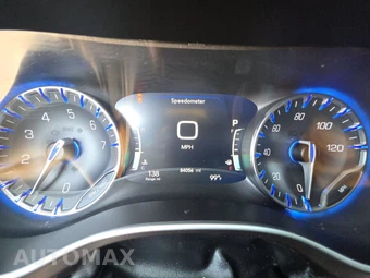 2018 Chrysler Pacifica Limited 121.6" WB – miniatura 12