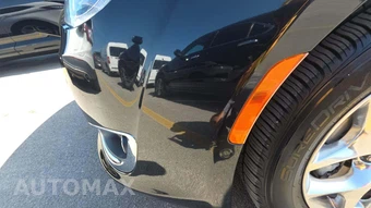 2018 Chrysler Pacifica Limited 121.6" WB – miniatura 22