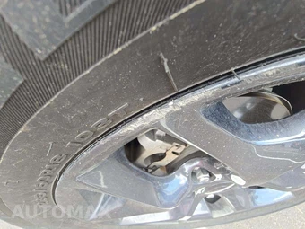 2018 Chrysler Pacifica Limited 121.6" WB - miniatura 34