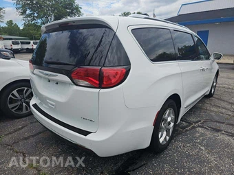 2018 Chrysler Pacifica Limited 121.6" WB – miniatura 3