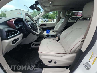 2018 Chrysler Pacifica Limited 121.6" WB – miniatura 6