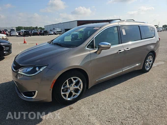 2018 Chrysler Pacifica Limited 121.6" WB