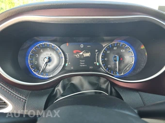 2018 Chrysler Pacifica Limited 121.6" WB – miniatura 12