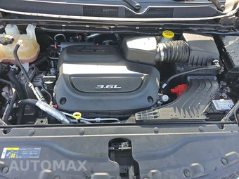 2018 Chrysler Pacifica Limited 121.6" WB – miniatura 16