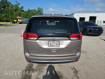 2018 Chrysler Pacifica Limited 121.6" WB – miniatura 5
