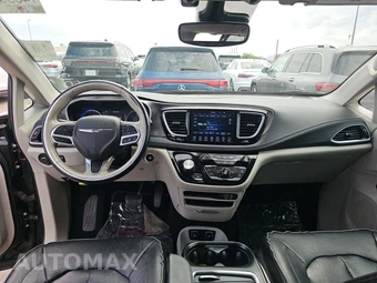 2018 Chrysler Pacifica Limited 121.6" WB – miniatura 17