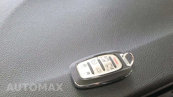 2018 Chrysler Pacifica Limited 121.6" WB – miniatura 24