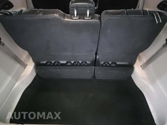 2018 Chrysler Pacifica Limited 121.6" WB – miniatura 15