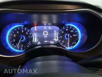 2018 Chrysler Pacifica Limited 121.6" WB – miniatura 9