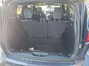 2018 Chrysler Pacifica Limited 121.6" WB - miniatura 16