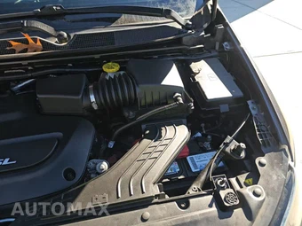 2018 Chrysler Pacifica Limited 121.6" WB - miniatura 26