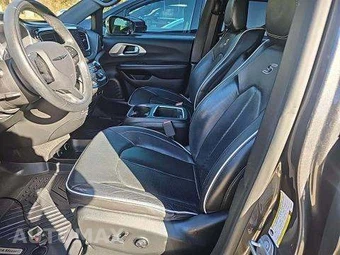 2018 Chrysler Pacifica Limited 121.6" WB - miniatura 7