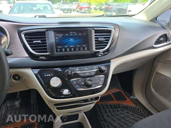 2018 Chrysler Pacifica LX 121.6" WB - miniatura 10