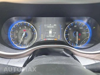 2018 Chrysler Pacifica LX 121.6" WB - miniatura 9
