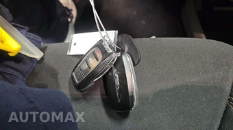 2018 Chrysler Pacifica LX 121.6" WB – miniatura 21