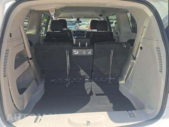 2018 Chrysler Pacifica Touring L 121.6" WB – miniatura 15