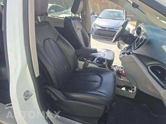 2018 Chrysler Pacifica Touring L 121.6" WB – miniatura 19
